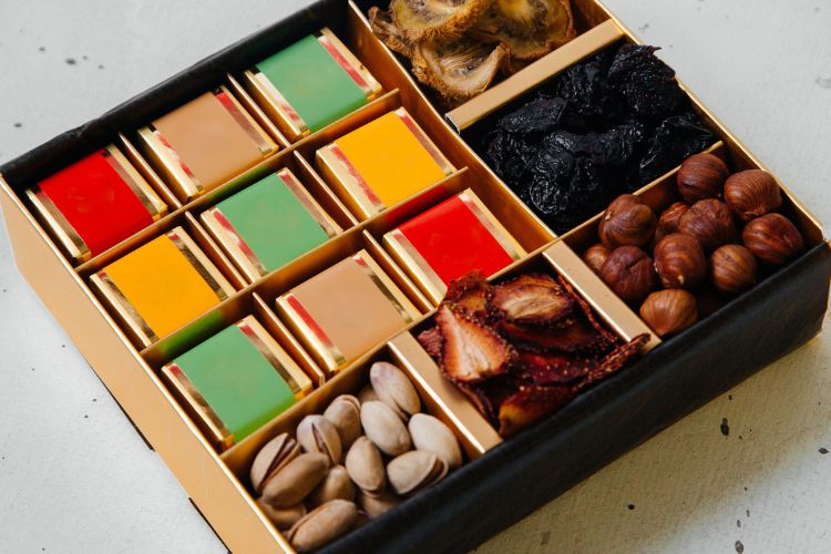 How to Create a Luxury Dry Fruit Hamper for Diwali